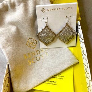 Kendra Scott KIRSTEN earrings w/original packaging